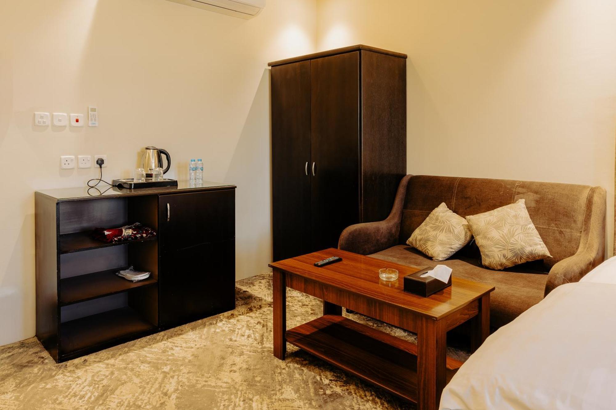 Radiha Hotel Suites Al Hawiyah Exteriör bild